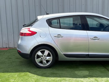 Used Renault Megane 2011 for sale - 78412177: Photo