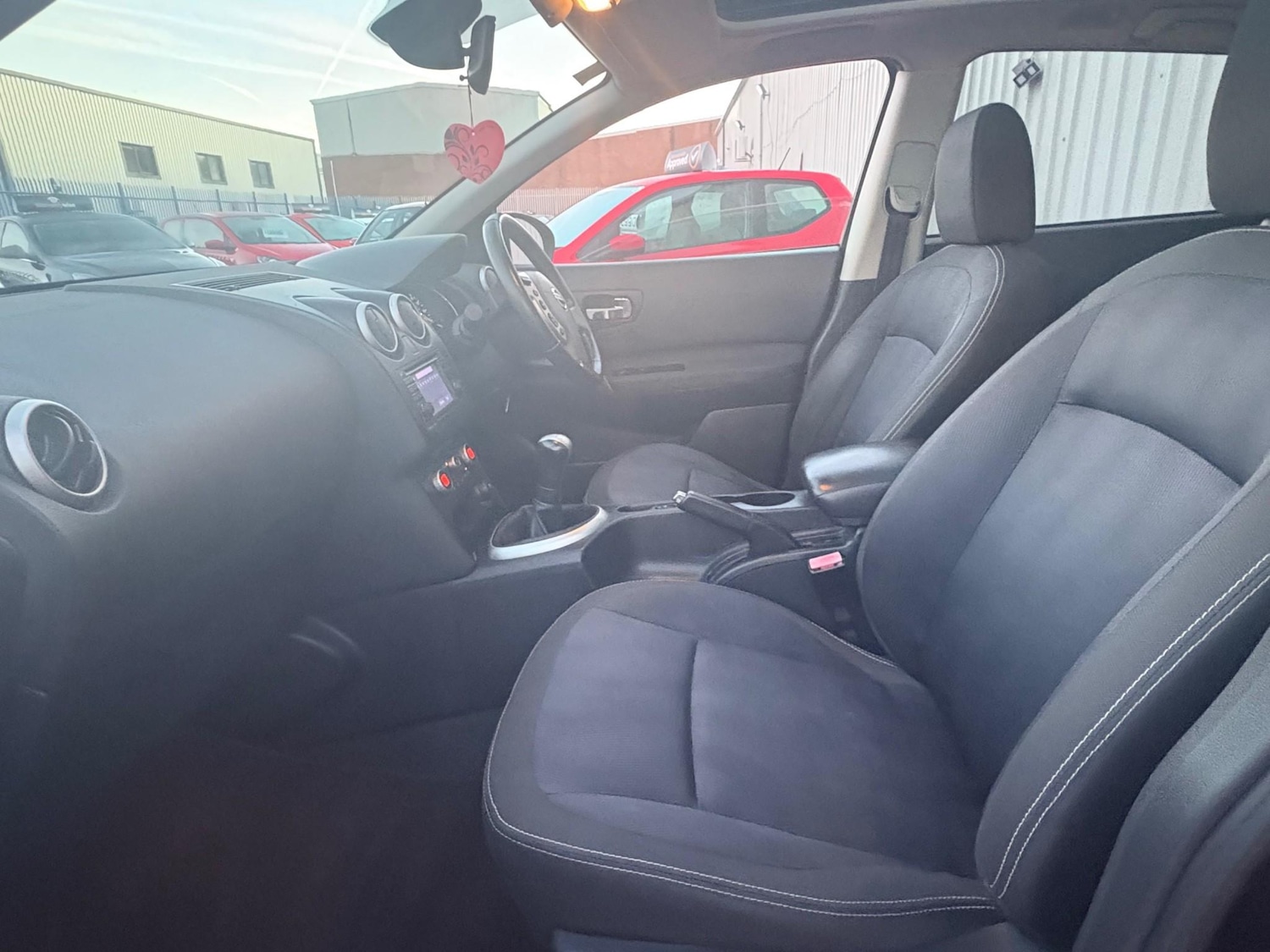 Used Nissan Qashqai 2010 for sale - 76862879: Photo 18