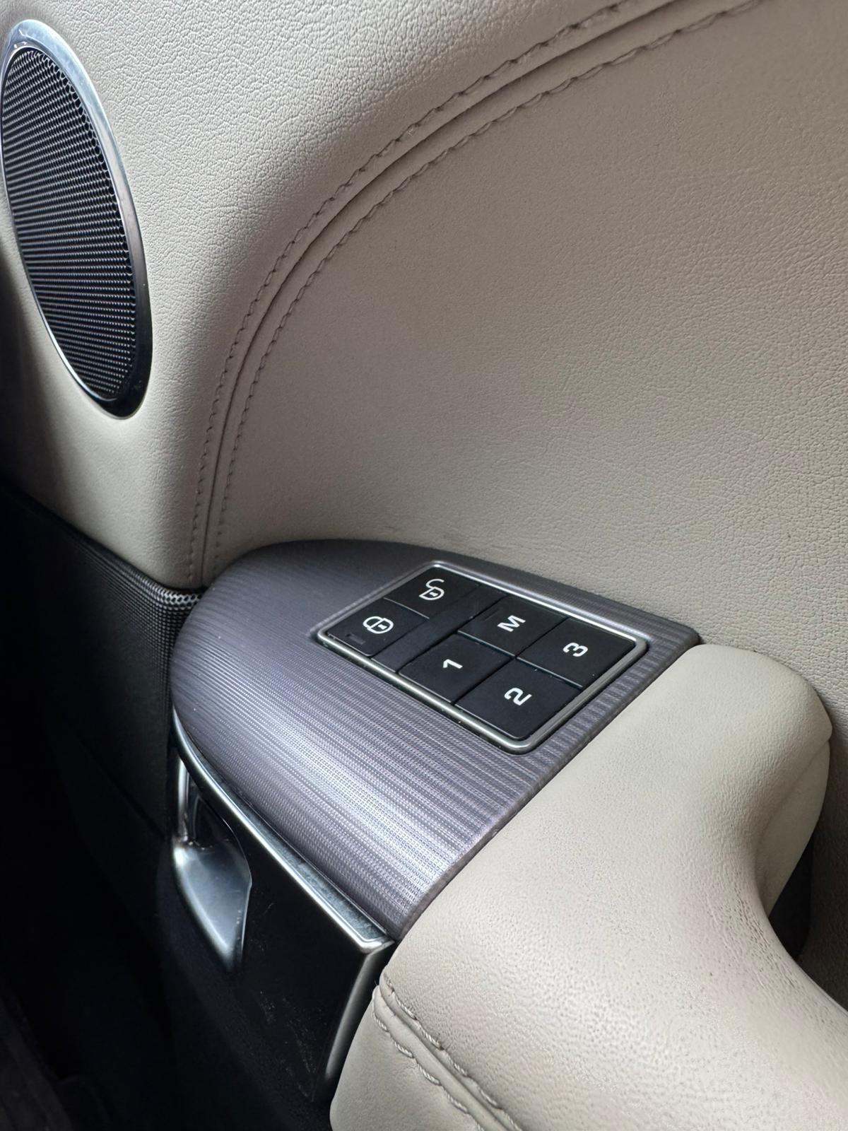 Used Land Rover Range Rover Sport 2015 for sale - 77951650: Photo 13