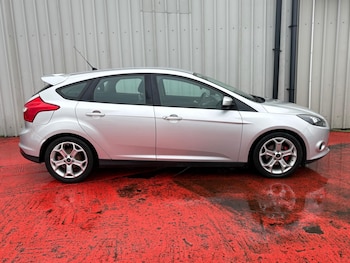 Used Ford Focus 2011 for sale - 77435880: Photo