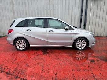 Used Mercedes-Benz B Class 2012 for sale - 77620313: Photo