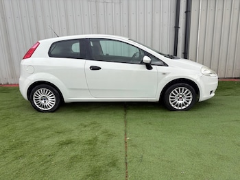 Used Fiat Grande Punto 2009 for sale - 77951655: Photo
