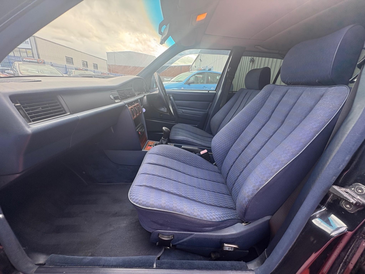 Used Mercedes-Benz 190 1993 for sale - 76616678: Photo 20