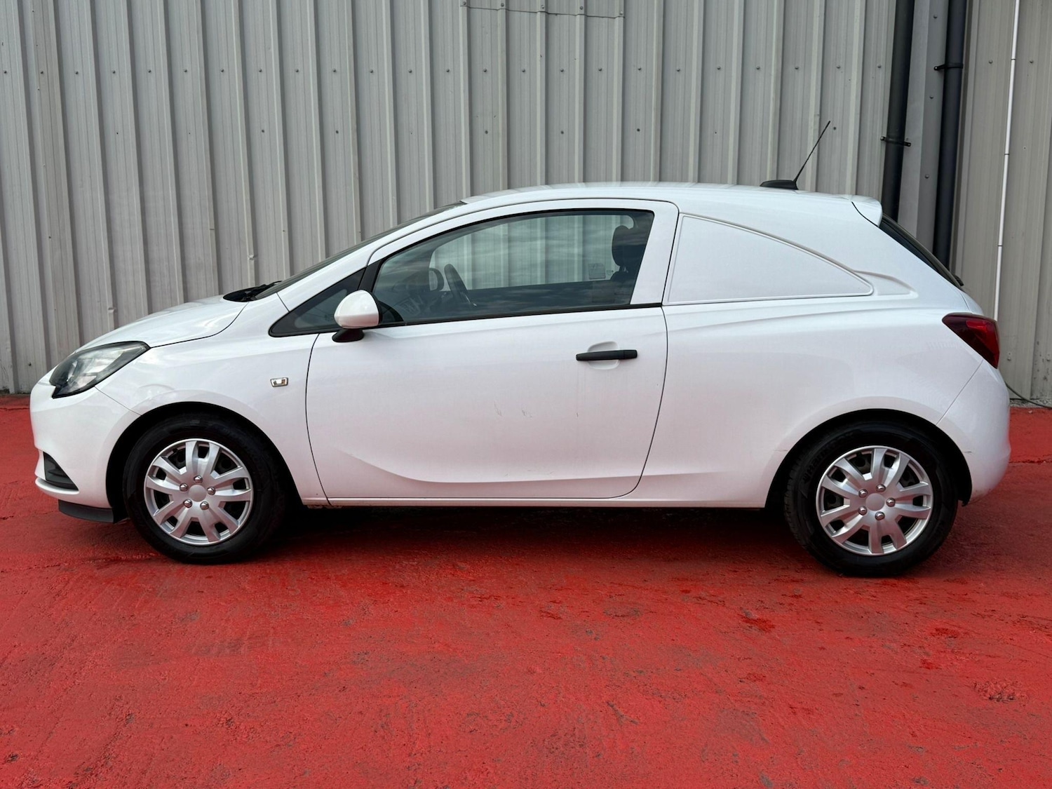 Used Vauxhall Corsa 2016 for sale - 76620686: Photo 5