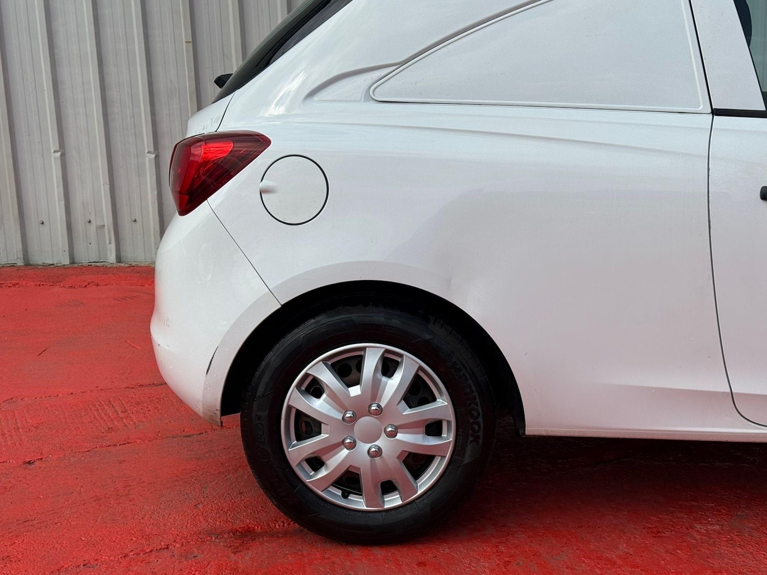 Used Vauxhall Corsa 2016 for sale - 76620686: Photo 8