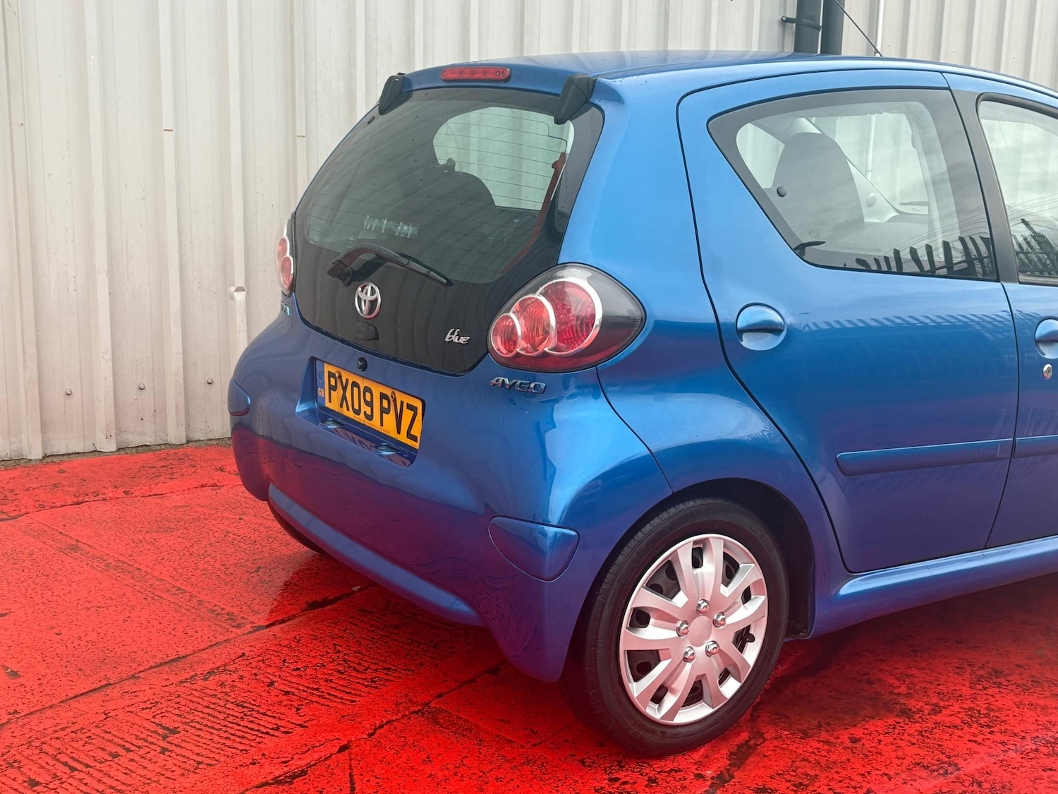 Used Toyota AYGO 2009 for sale - 76620699: Photo 4