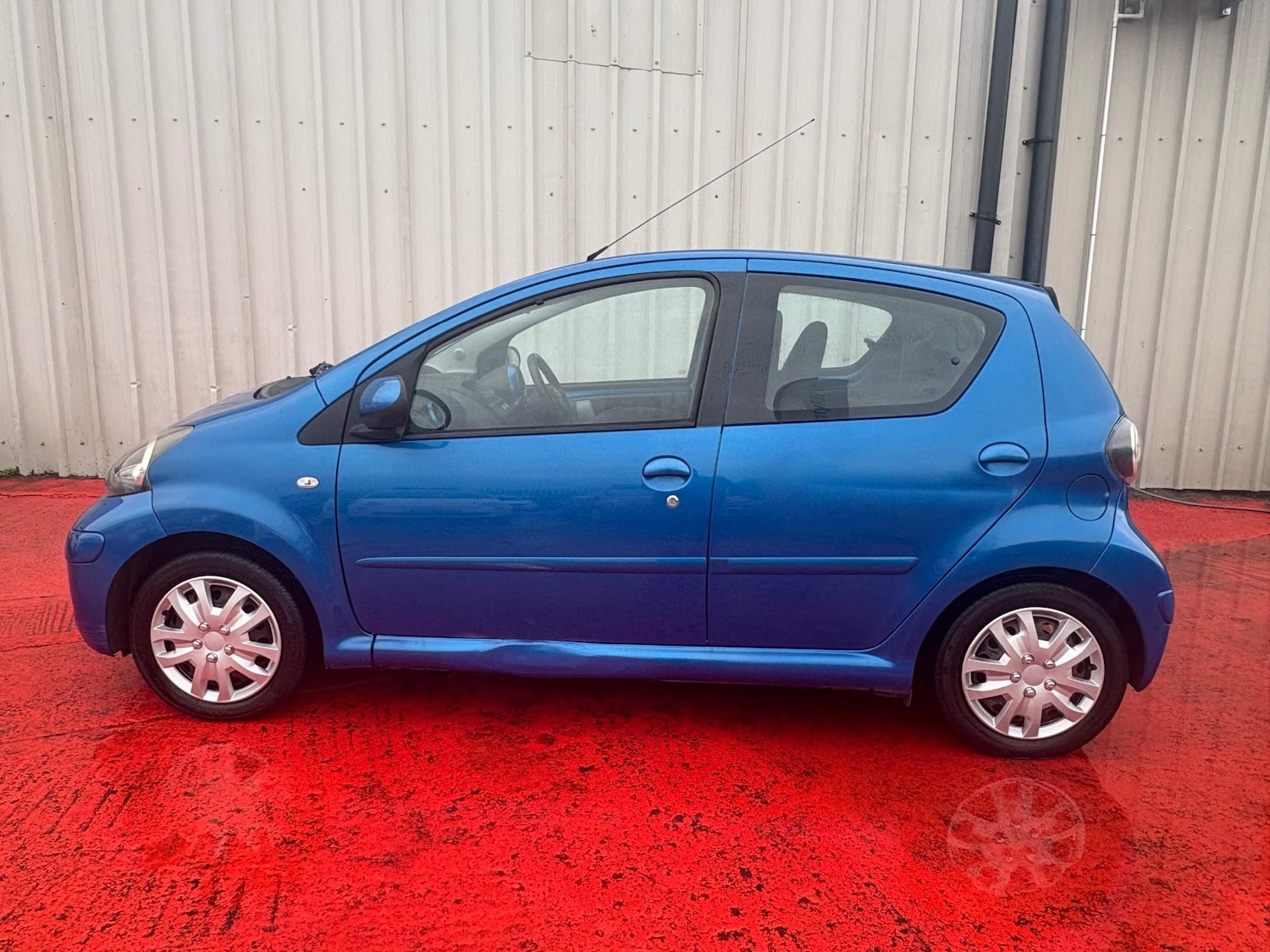 Used Toyota AYGO 2009 for sale - 76620699: Photo 9