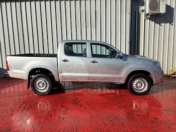 Used Toyota Hilux 2011 for sale - 76616693: Photo