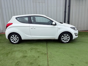 Used Hyundai i20 2014 for sale - 78792592: Photo