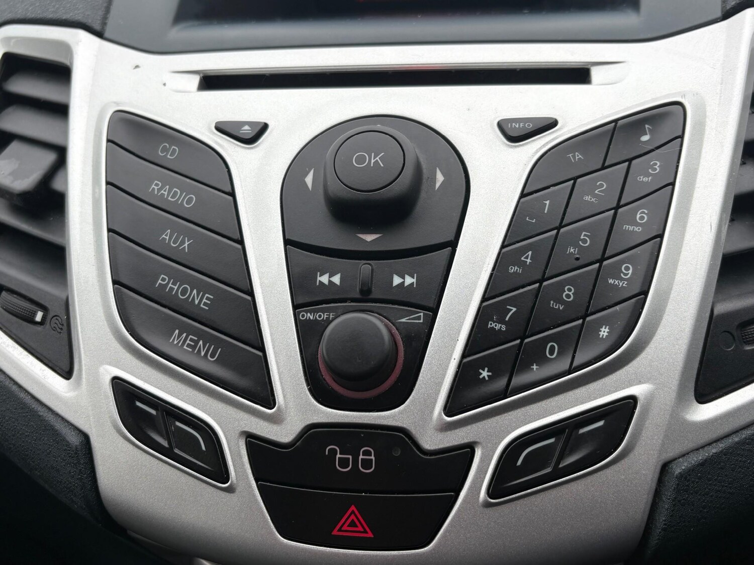 Used Ford Fiesta 2012 for sale - 77654042: Photo 22