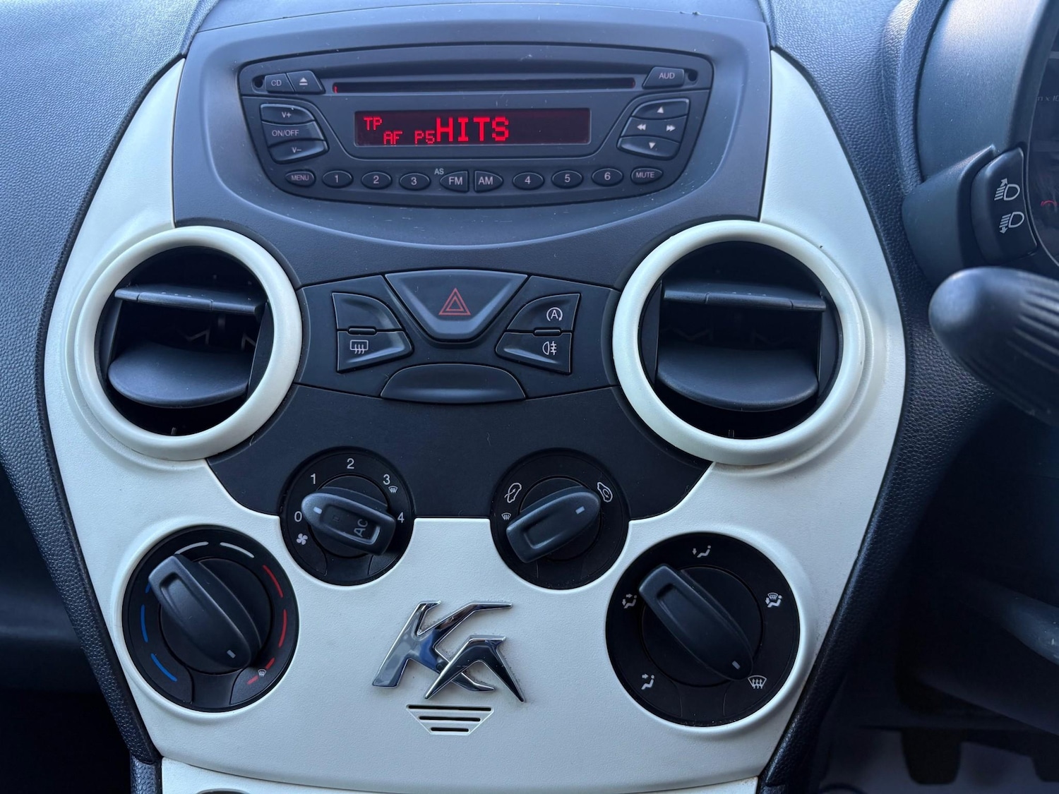 Used Ford Ka 2013 for sale - 76641430: Photo 24