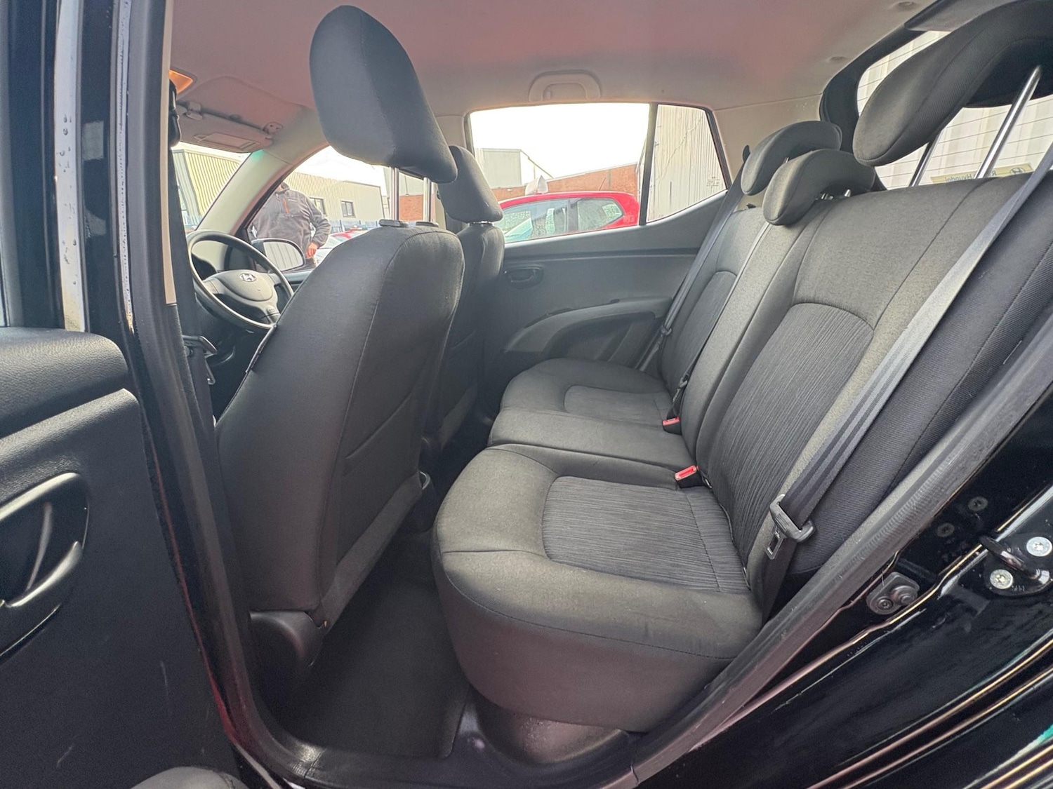 Used Hyundai i10 2013 for sale - 76862871: Photo 20