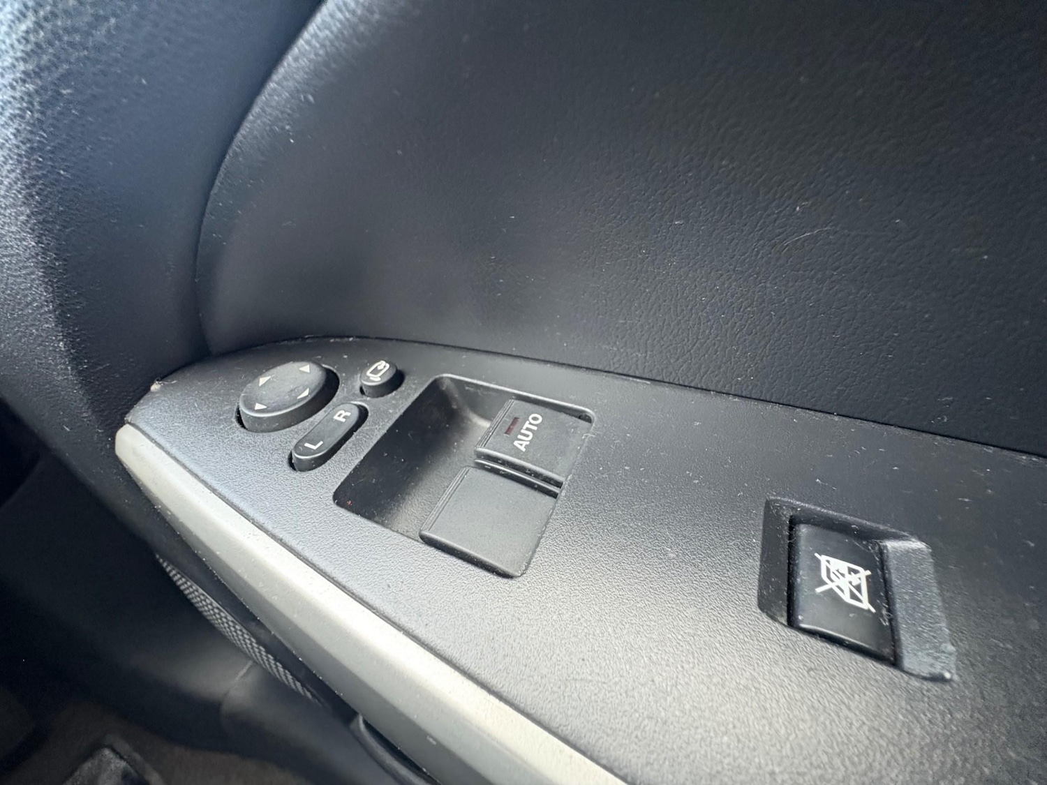 Used Mazda Mazda2 2011 for sale - 76616680: Photo 21