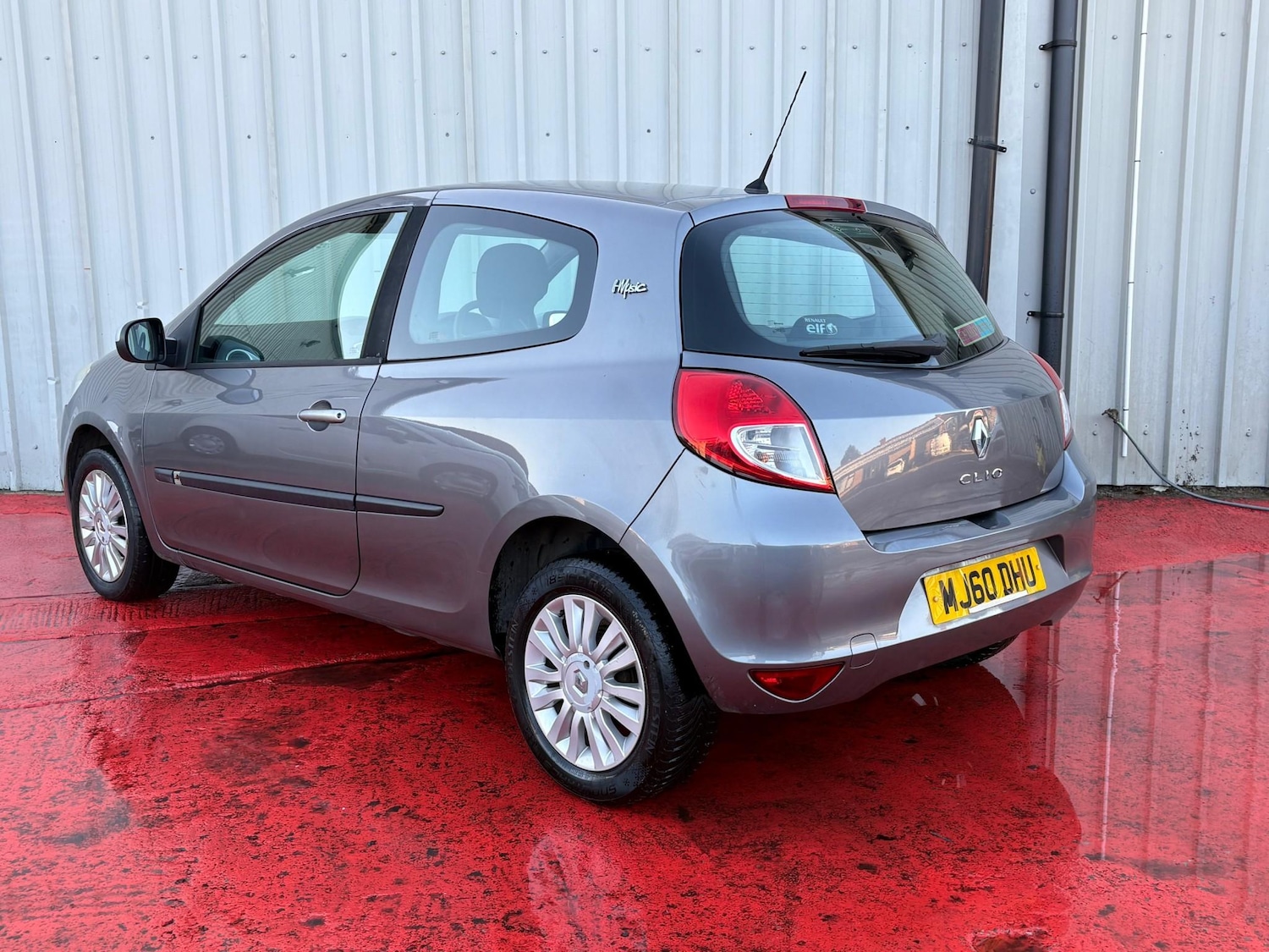 Used Renault Clio 2010 for sale - 76641434: Photo 11