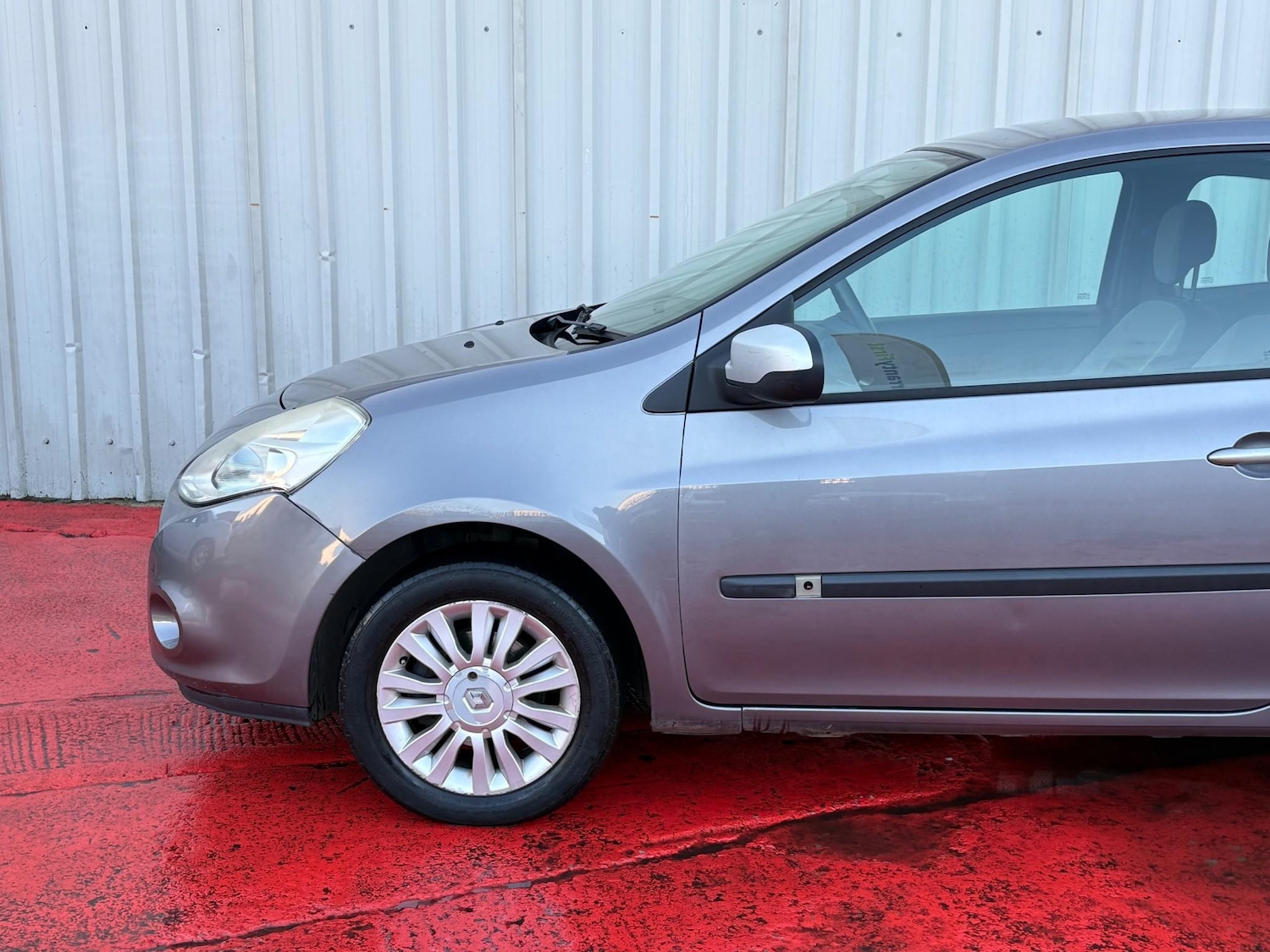 Used Renault Clio 2010 for sale - 76641434: Photo 12