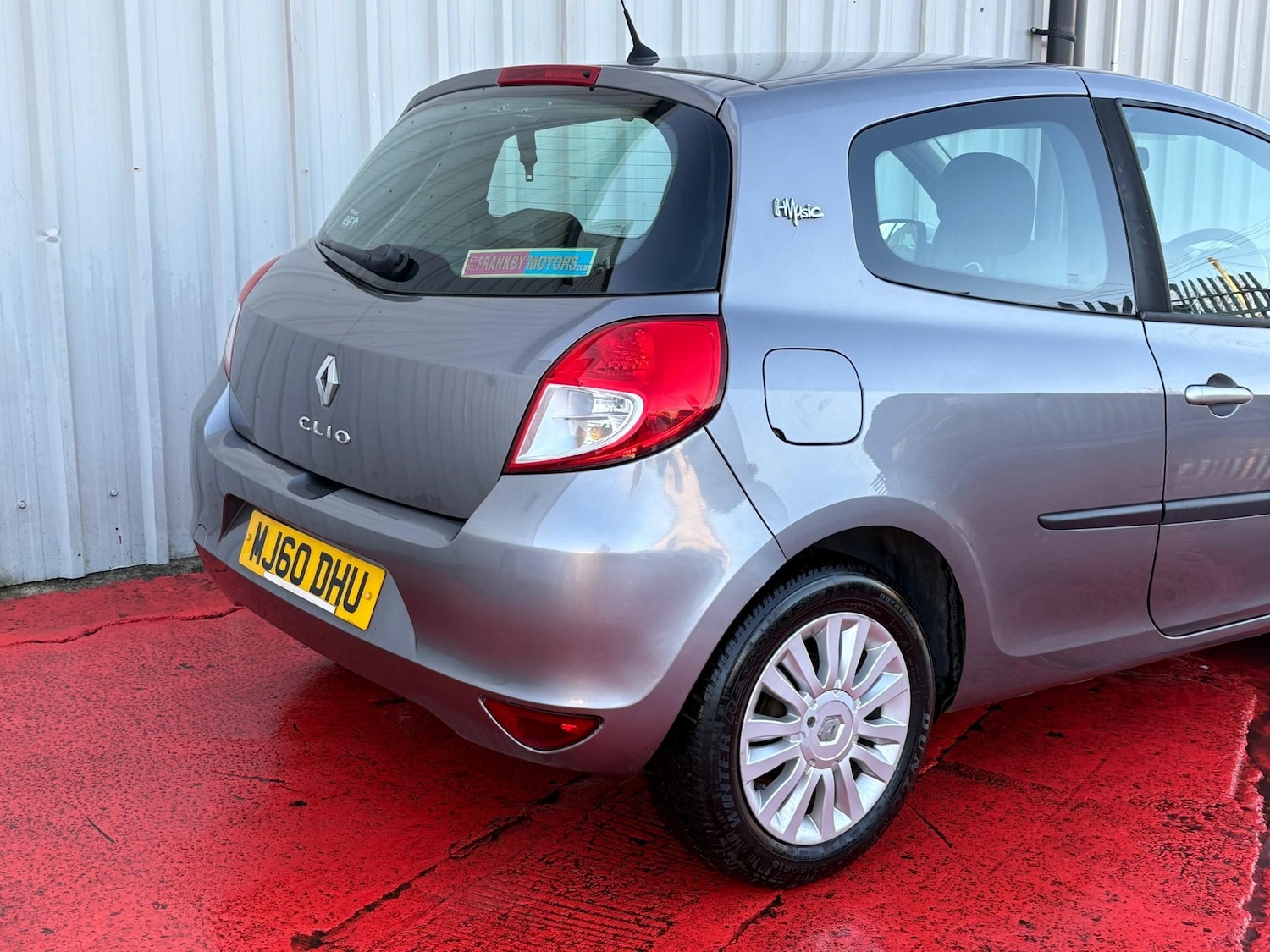 Used Renault Clio 2010 for sale - 76641434: Photo 3