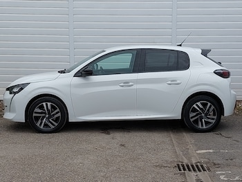 Used Peugeot 208 2023 for sale - 78511191: Photo