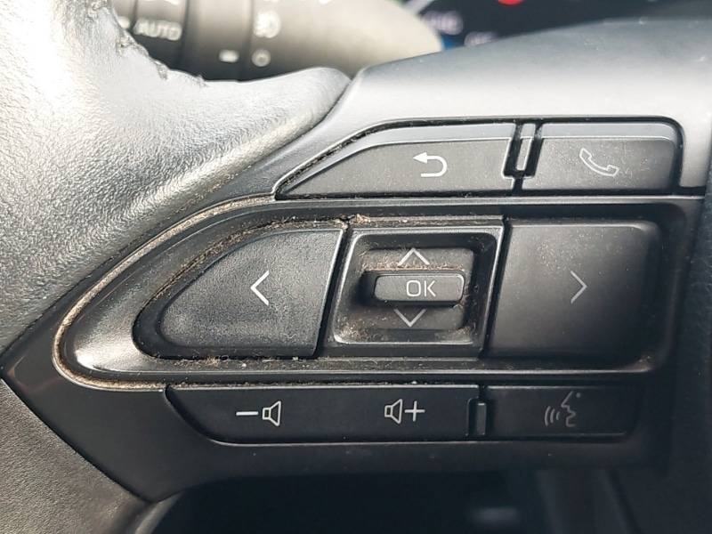 Used Toyota Yaris Cross 2022 for sale - 77922384: Photo 13