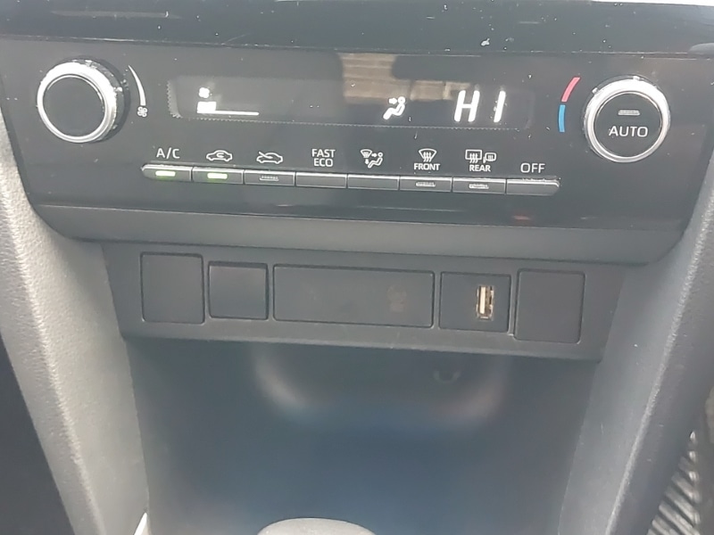 Used Toyota Yaris Cross 2022 for sale - 77922384: Photo 18