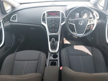 Used Vauxhall Astra 2012 for sale - 79218196: Photo