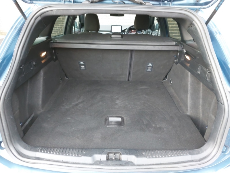 Used Ford Focus 2021 for sale - 76925199: Photo 8