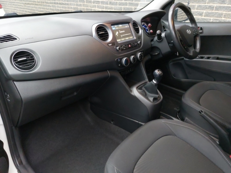 Used Hyundai i10 2019 for sale - 77062621: Photo 5