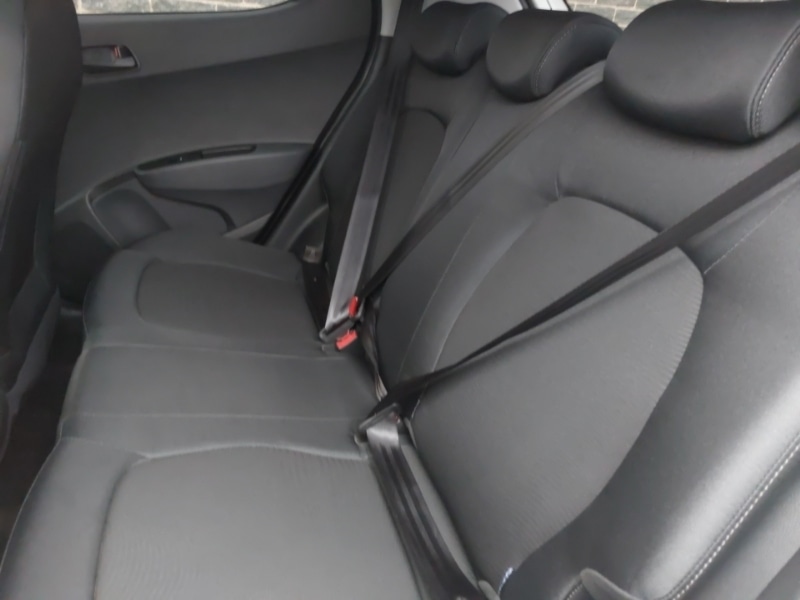 Used Hyundai i10 2019 for sale - 77062621: Photo 6