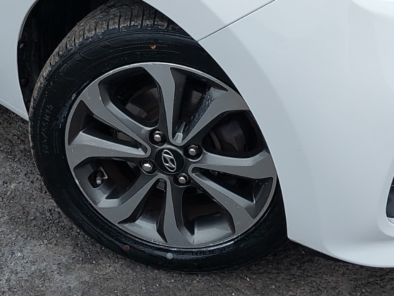 Used Hyundai i10 2019 for sale - 77062621: Photo 9