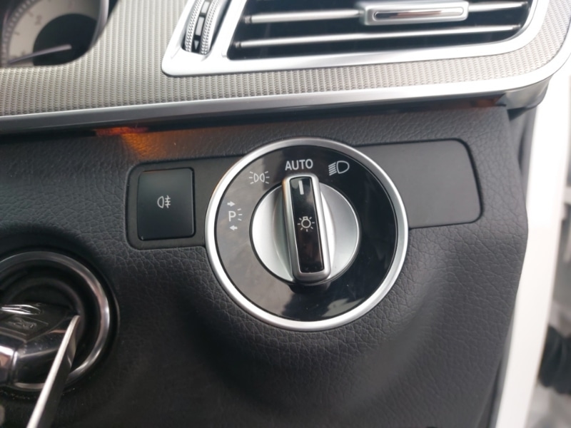 Used Mercedes-Benz E Class 2016 for sale - 76285748: Photo 10