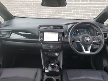 Used Nissan Leaf 2022 for sale - 77240992: Photo