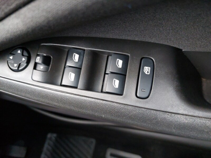 Used Vauxhall Crossland 2022 for sale - 77947868: Photo 12