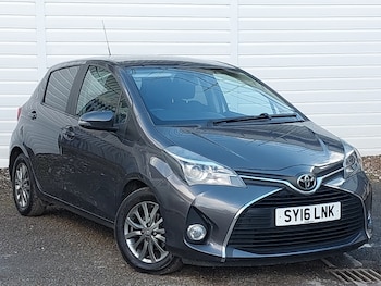 Used Toyota Yaris 2016 for sale - 77405545: Photo