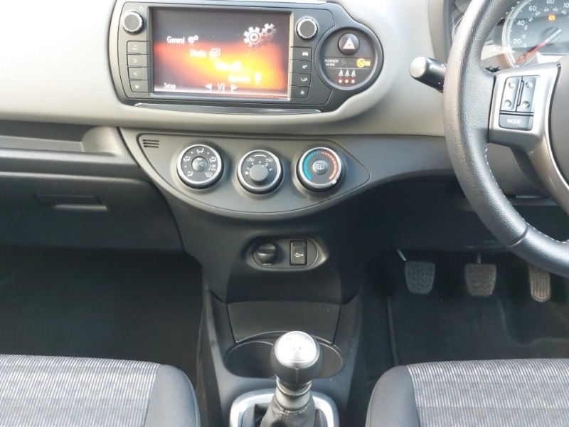 Used Toyota Yaris 2016 for sale - 77405545: Photo 7