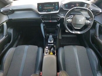 Used Peugeot 2008 2021 for sale - 77750674: Photo