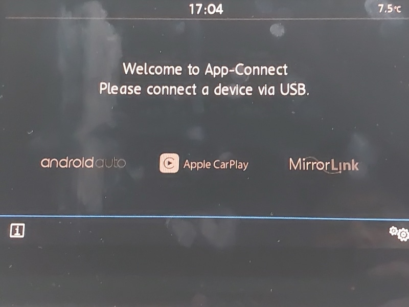 Used Volkswagen T-Roc 2018 for sale - 77630319: Photo 15