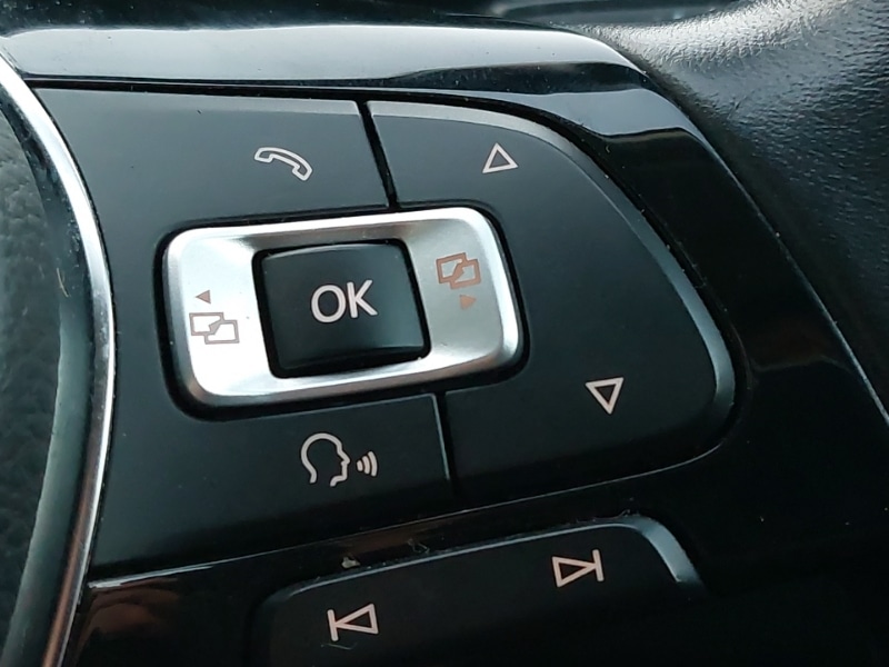 Used Volkswagen T-Roc 2018 for sale - 77630319: Photo 17