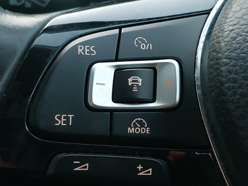 Used Volkswagen T-Roc 2018 for sale - 77630319: Photo 18