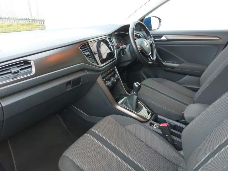 Used Volkswagen T-Roc 2018 for sale - 77630319: Photo 5