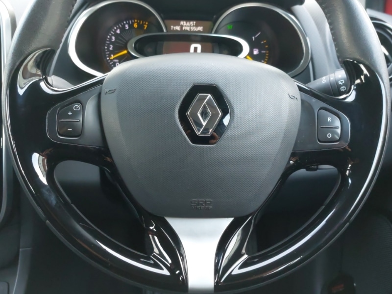 Used Renault Clio 2015 for sale - 77352553: Photo 11