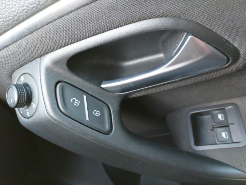 Used Volkswagen Polo 2016 for sale - 77503283: Photo 12