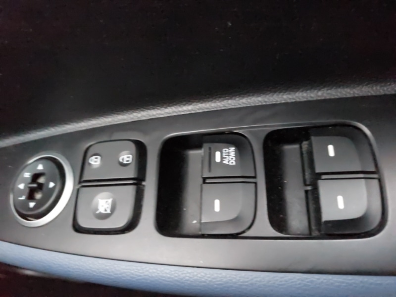 Used Hyundai i10 2016 for sale - 77273429: Photo 14