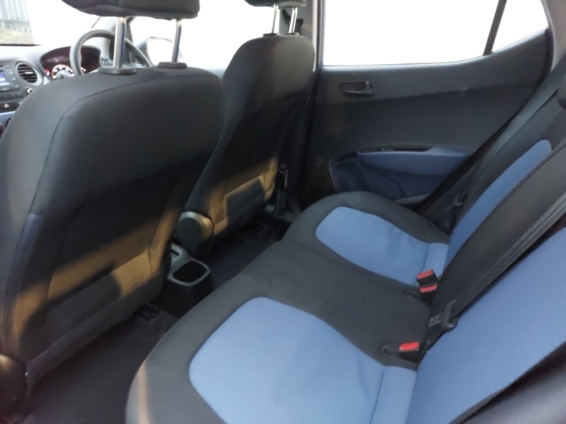 Used Hyundai i10 2016 for sale - 77273429: Photo 6