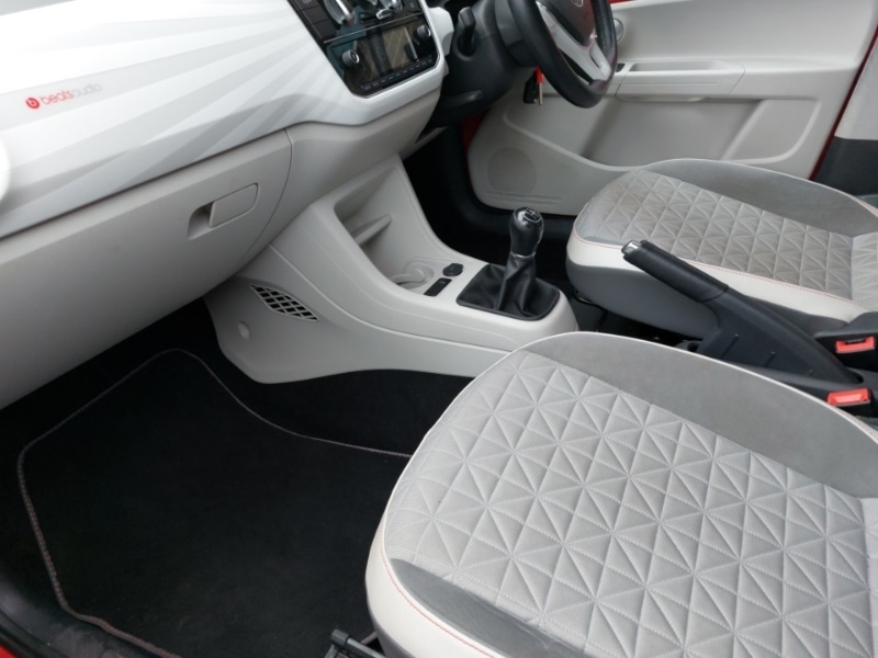 Used Volkswagen up! 2019 for sale - 76854008: Photo 5