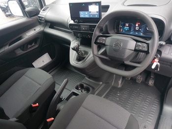 Used Citroen Berlingo 2024 for sale - 75375438: Photo