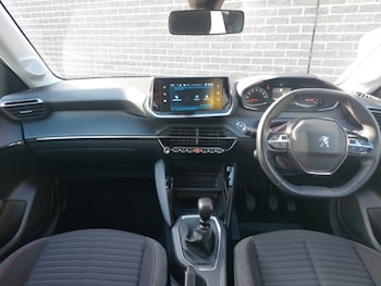 Used Peugeot 208 2021 for sale - 76213543: Photo 2