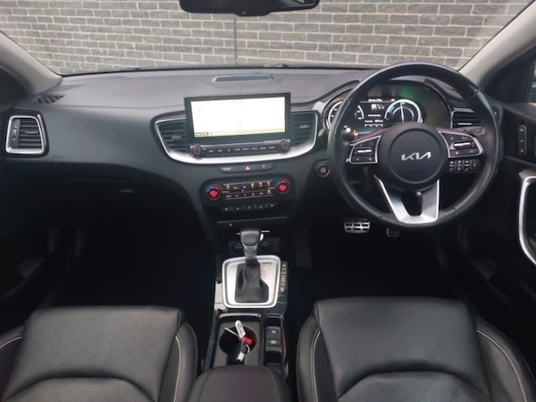 Used Kia XCeed 2022 for sale - 76129953: Photo 2