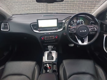 Used Kia XCeed 2022 for sale - 76129953: Photo 2