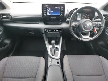 Used Toyota Yaris 2023 for sale - 77265485: Photo