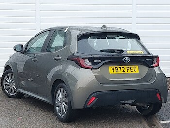 Used Toyota Yaris 2023 for sale - 77265485: Photo