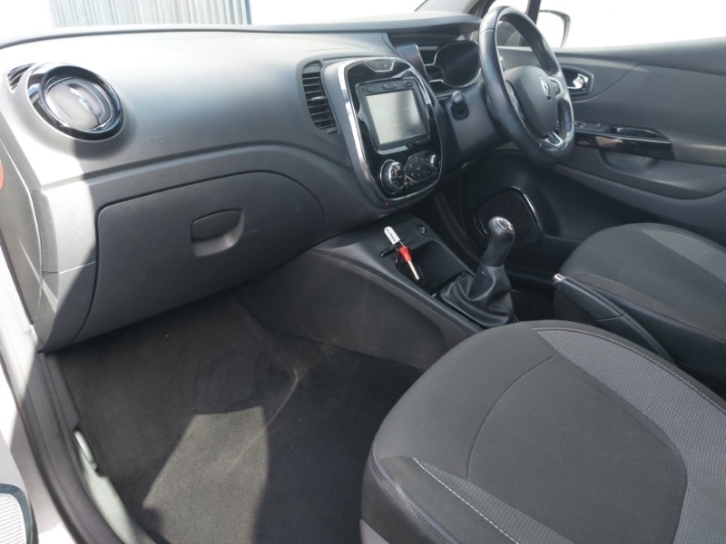 Used Renault Captur 2017 for sale - 78040852: Photo 5